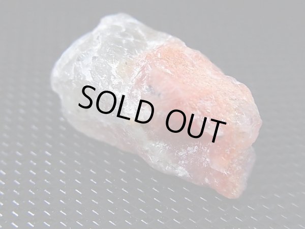 画像2: タンザニア産サンストーン原石 39.8カラット