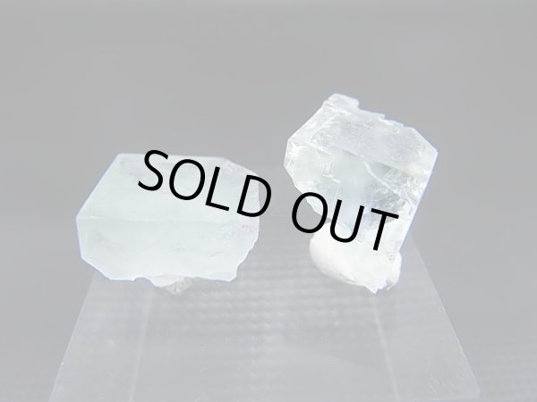 画像2: フランス・ピュイドドーム産フローライト原石 2点セット トータル 5.0g