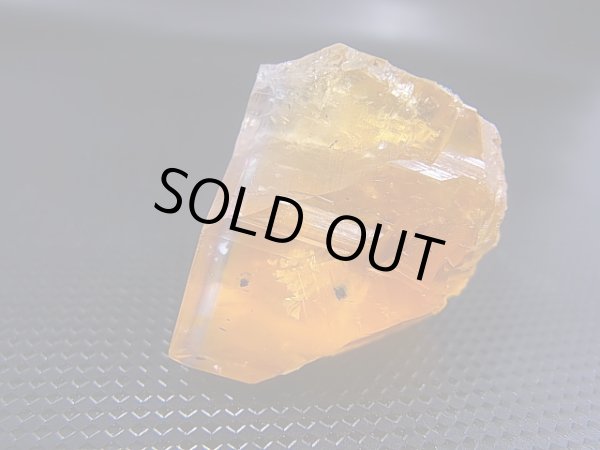 画像2: フランス・アヴェロン産イエローフローライト（ブルーゾーニング） 28.2g