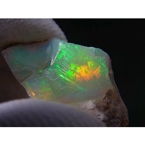 画像: エチオピアンオパール原石（ハニカム模様あり） 19.2カラット