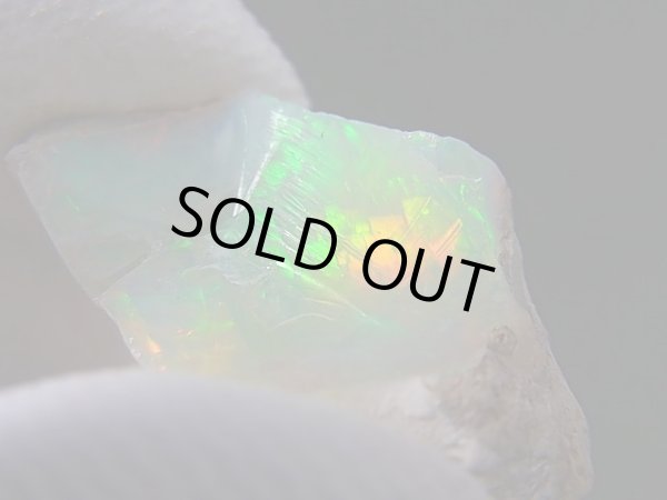 画像1: エチオピアンオパール原石（ハニカム模様あり） 19.2カラット