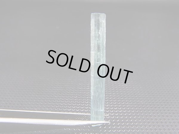 画像1: ロシア・ザバイカル産アクアマリン柱状結晶原石 6.8カラット