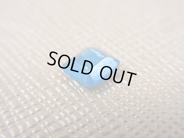 画像2: ジンバブエ産ユークレース・ルース（スクエアカット）  0.5カラット