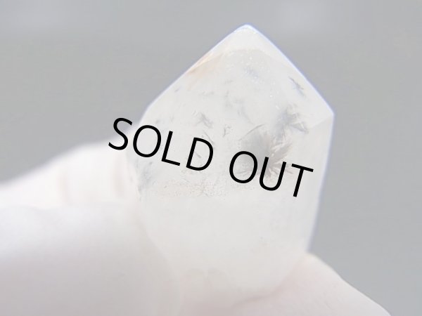 画像1: マダガスカル産ホーランダイトインキャンドルクオーツ（錐面研磨） 6.6g