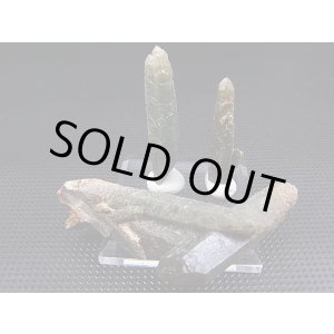 画像: 柿野鉱山産緑水晶(ヘデンベルガイト/緑閃石入りインターフェレンス型) 3点セット トータル 20.6g