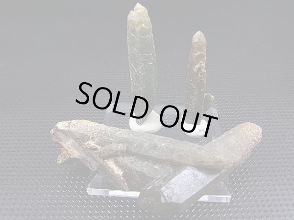 画像1: 柿野鉱山産緑水晶（ヘデンベルガイト/緑閃石入りインターフェレンス型） 3点セット トータル 20.6g