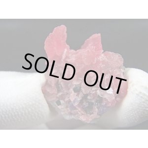 画像: 広西チワン族自治区産ロードクロサイト(カルサイト仮晶/パイライト・水晶・フローライト付き) 9.2g