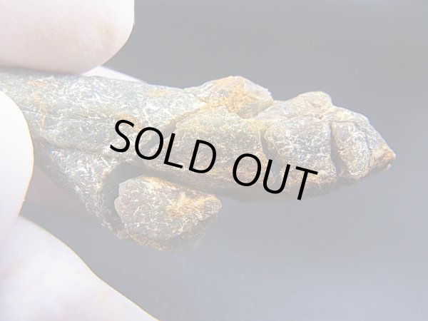 画像2: 柿野産緑水晶（ヘデンベルガイト/緑閃石入りインターフェレンス型） 10.8g