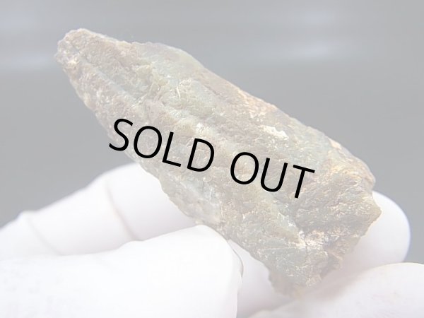 画像1: 柿野産緑水晶（ヘデンベルガイト/緑閃石入りインターフェレンス型） 24.6g