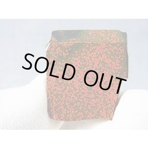 画像: 飯盛ラボストーン（IL-stone）「レアカラー：ブラッドストーン＆ブラック（紅葉石）」ガラス原石 36.1カラット