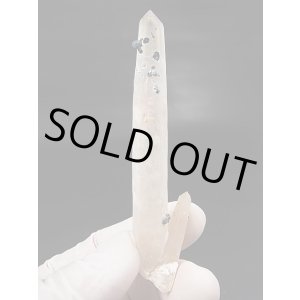 画像: 内モンゴル産アイアンローズ付きピンク水晶(レーザー型/連晶) 20.8g