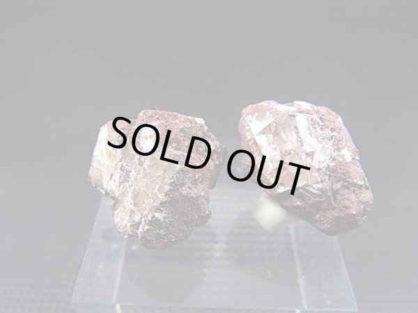 画像1: 三宅島産アノーサイト（灰長石）原石（1面研磨） 2点セット トータル 7.7g