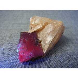 画像: メキシコ・オハエラ鉱山産フローライト原石(赤色蛍光) 47.2g