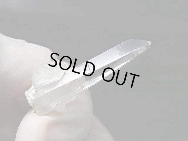 画像2: スウェーデン・イェムトランド産ウォータークリア水晶ポイント 3.4g