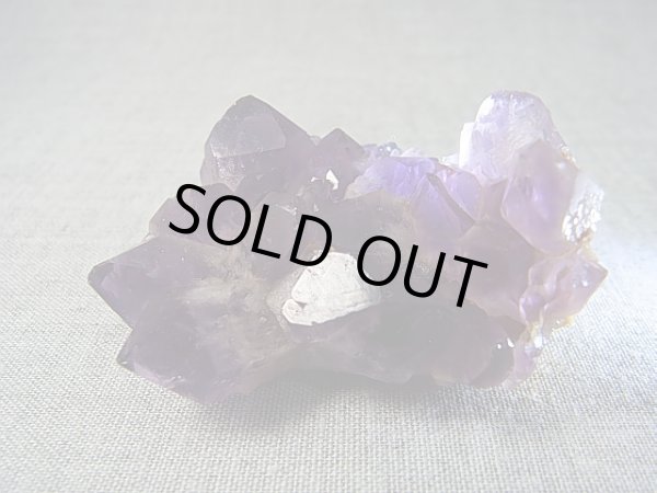 コンゴ産カラーシフト/ディープカラーアメジストクラスター 64.9