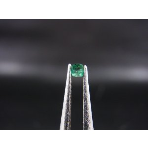 画像: パキスタン産ラズライト(天藍石)・ルース 0.03カラット