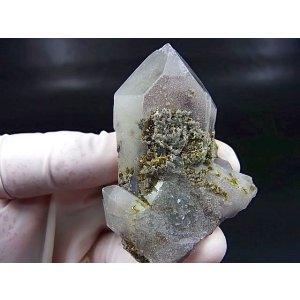 画像: 南アフリカ・メッシーナ鉱山産エピドート着きファントム水晶 55.9g