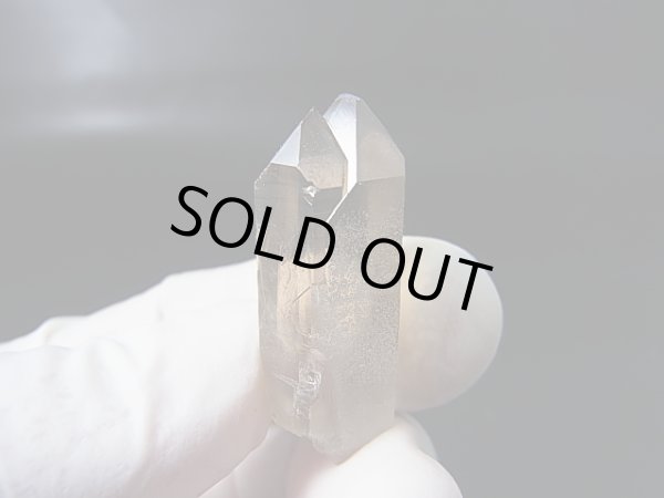 画像2: 南アフリカ・オレンジリバー産シトリンカラースモーキー水晶（タントリックツイン/ウインドウ） 8.1g