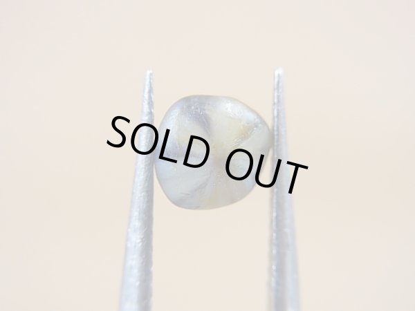 画像2: ベトナムLuc Yen産サファイア原石（トラピチェ/自然研磨） 1.7カラット