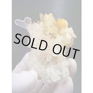 画像: メキシコ産日本式双晶水晶クラスター（V字型/ハート型） 92.9g