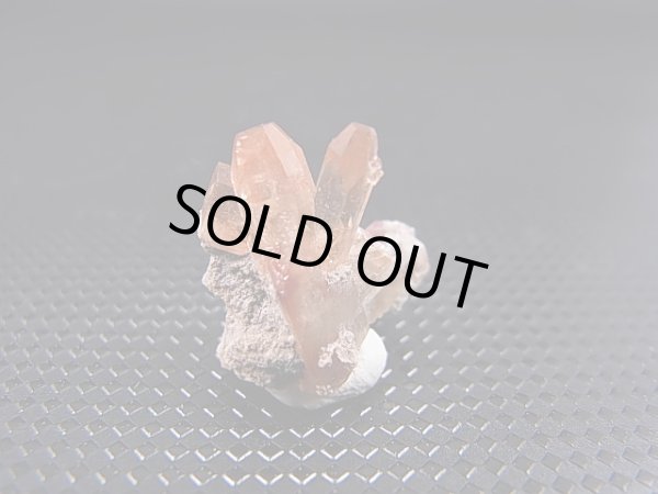 画像2: メキシコ産レッドトパーズ原石（連晶） 2.0g