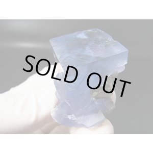 画像: ヤオガンシャン産ラグーンブルーフローライト原石(レインボー入り) 43.0g