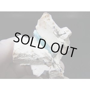 画像: ベトナム・タインホア産宝石品質アクアマリン/水晶付きカオリナイト 44.6g