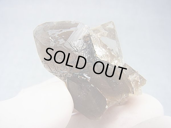 画像1: ベトナム・タインホア産ダブルトパーズ付きスモーキー水晶 23.5g