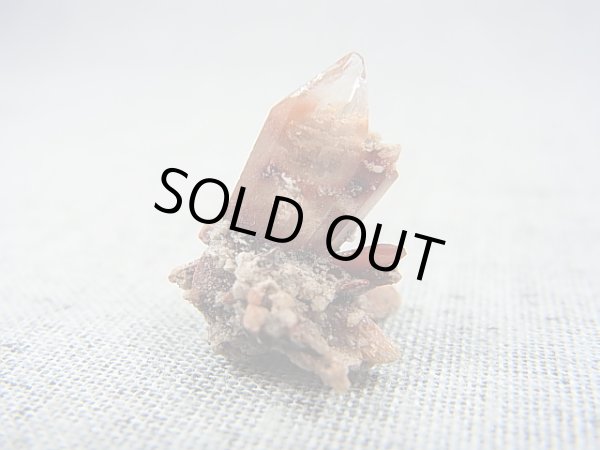 画像1: メキシコ産レッドトパーズ原石（連晶） 1.5g