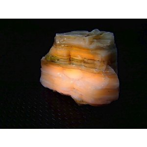 画像: Hokkaidoite北海道然別湖産蛍光オパール原石 8.9g