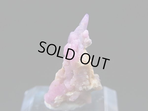 画像1: ベトナムLuc Yen産シルキーサファイア原石（犬牙型/バイカラー）クラスター 15.7カラット