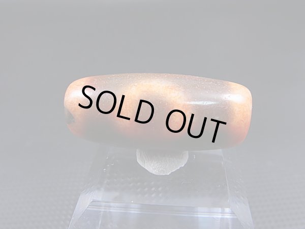 画像1: ヴィンテージ：「赤天地」西蔵（チベット）天珠 直径約13×30.5mm