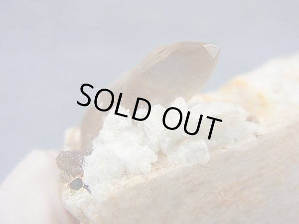 画像2: ベトナム・タインホア産スモーキー水晶（アデュラリア/微斜長石） 49.3g