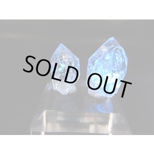 画像: パキスタン・クエッタ産蛍光オイル入りＤＴ水晶 2点セット トータル 4.4g