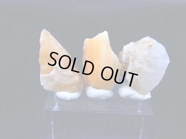 画像2: Hokkaidoite北海道然別湖産蛍光オパール原石 3点セット トータル 3.9g