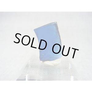 画像: 飯盛ラボストーン（IL-stone）「レアカラー：ロンドンブルートパーズカラー」ガラス原石 16.2カラット