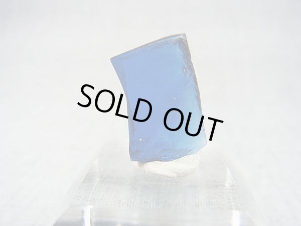 画像1: 飯盛ラボストーン（IL-stone）「レアカラー：ロンドンブルートパーズカラー」ガラス原石 16.2カラット