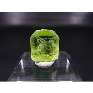 画像: ジュエリー品質:パキスタン・ナダール産ペリドット原石 8.4カラット