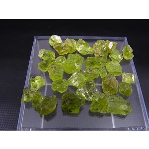 画像: ベトナム・ザライ産ペリドット原石 30点セット トータル 44.1カラット