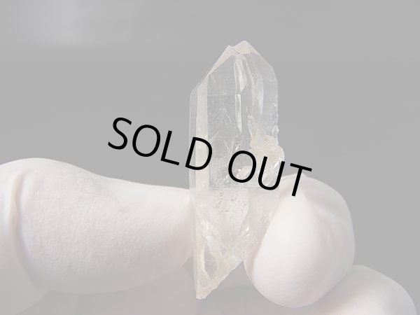 画像1: ノルウェー産ウォータークリア・ライトスモーキークオーツ（タントリックツイン/レインボー入り） 8.9g