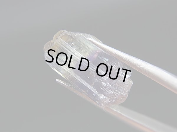 画像2: ジェムクオリティ：タンザナイト原石（バイカラー） 6.8カラット