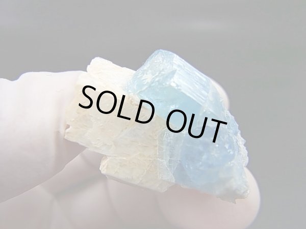 画像2: ベトナム・タインホア産アクアマリン付き微斜長石 11.4g