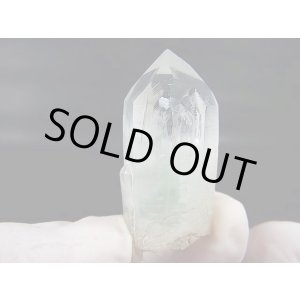 画像: マダガスカル産フックサイトイン水晶ポイント（グリーンファントム） 16.6g