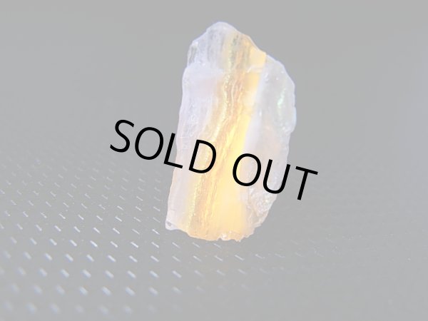 画像1: Hokkaidoite北海道然別湖産蛍光オパール原石 1.6g