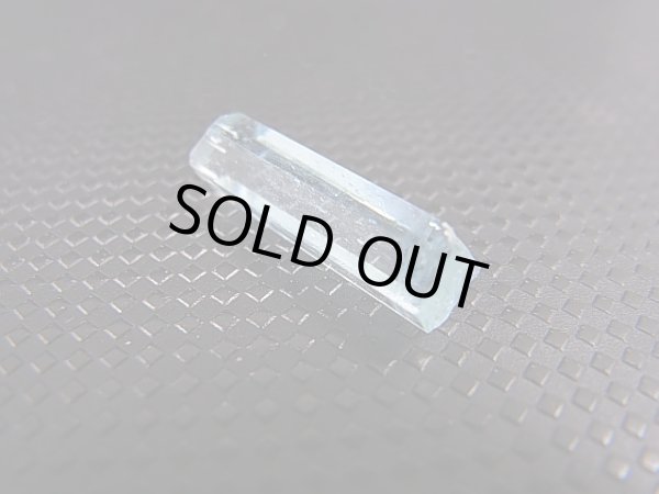 画像2: ジェムグレード宝石需要品質：ベトナム産アクアマリン柱状結晶原石 3.9カラット