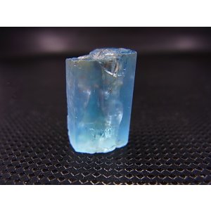 画像: ジェムグレード宝石需要品質：ベトナム産アクアマリン柱状結晶原石 22.1カラット