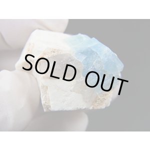 画像: ベトナム・タインホア産アクアマリン/水晶付き長石 22.5g