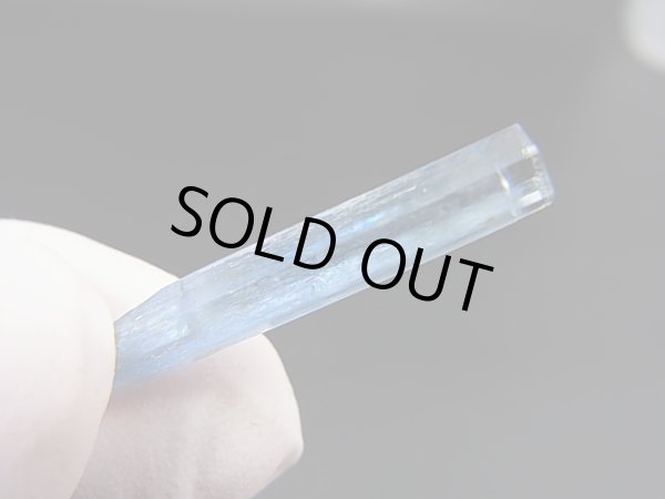 画像2: ジェムグレード宝石需要品質：ベトナム産アクアマリン柱状結晶原石 4.3カラット