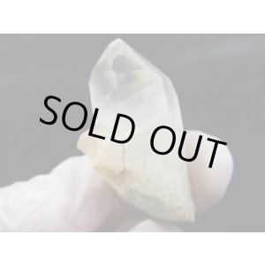 画像: マダガスカル産フックサイトイン水晶ポイント（グリーンファントム） 17.5g