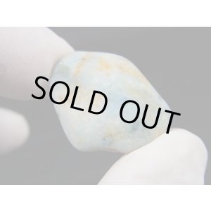 画像: 糸魚川入りコン沢産青ひすい原石 8.3g